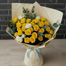 Букет цветов из:  Розы в Новоминской