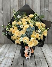 Букет цветов из:  Розы и Лизиантусы в Новоминской
