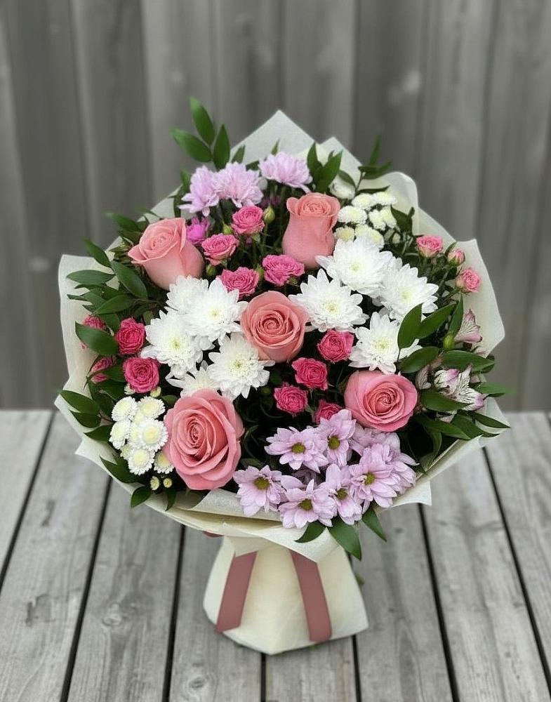 Букет цветов из: Альстромерии, Гвоздики, Розы и Хризантемы в Новоминской
