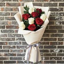 Букет цветов из:  Розы в Новоминской