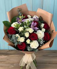 Букет цветов из:  Розы и Альстромерии #REPLACE_PRED# Новоминской