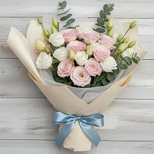 Букет цветов из:  Лизиантусы в Новоминской