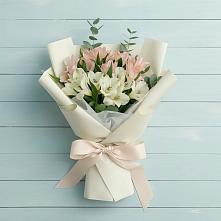 Букет цветов из:  Альстромерии в Новоминской