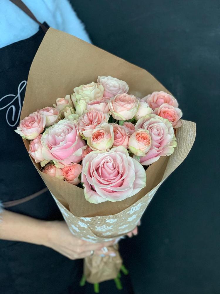 Букет цветов из: Хризантемы и Розы в Новоминской