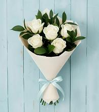 Букет цветов из:  Розы в Новоминской