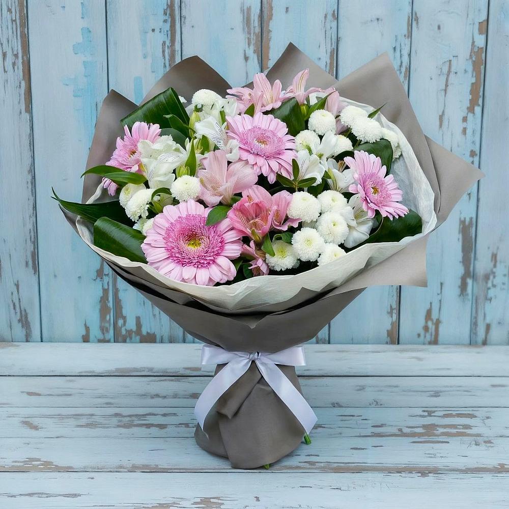 Букет цветов из: Герберы, Альстромерии и Хризантемы в Новоминской