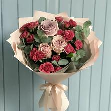 Букет цветов из:  Гвоздики и Розы #REPLACE_PRED# Новоминской